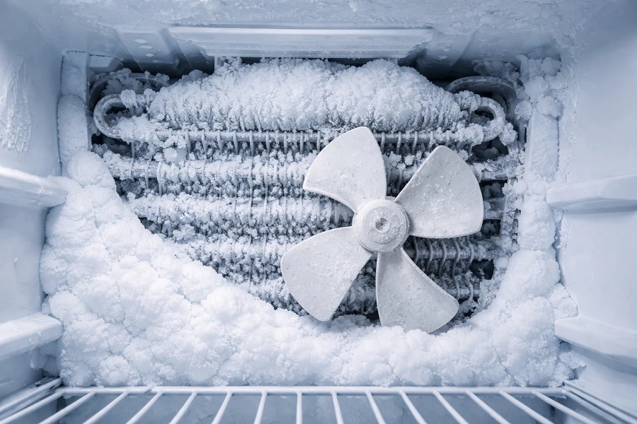 آیا خرابی پروانه فن باعث برفک زدن یخچال می‌شود؟